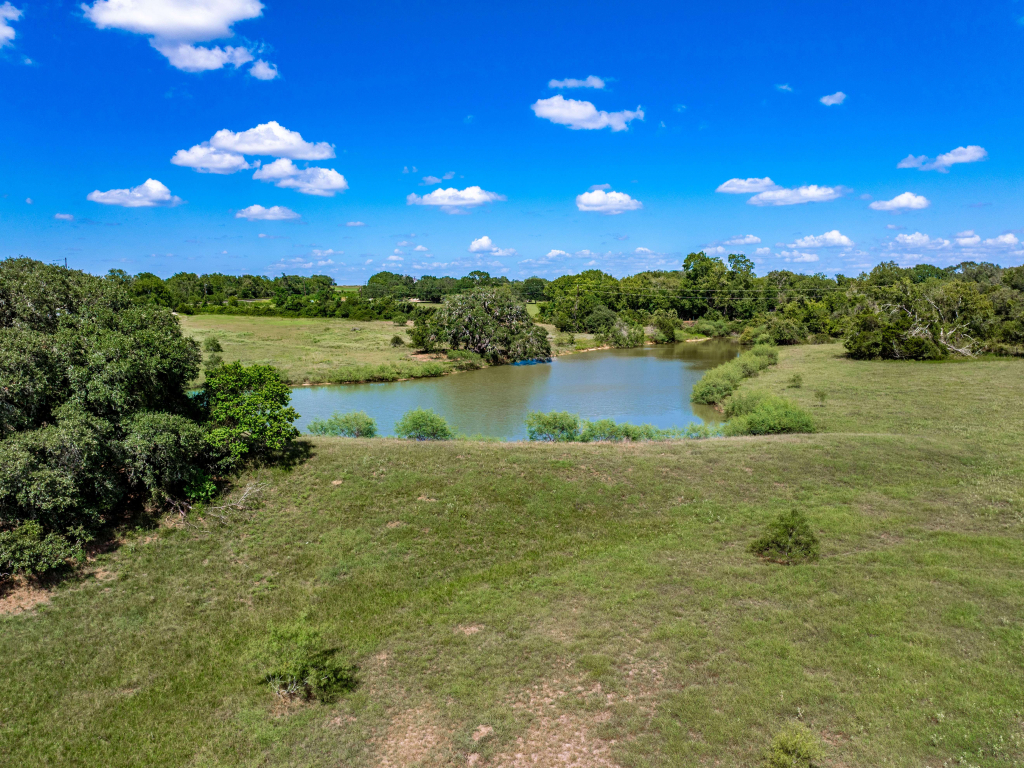 CR 253 Weimar, TX 